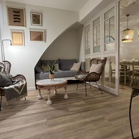 Arrels Apartaments إليامبويا المظهر الخارجي الصورة