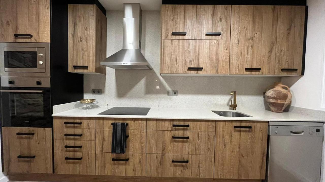 Arrels Apartaments إليامبويا المظهر الخارجي الصورة