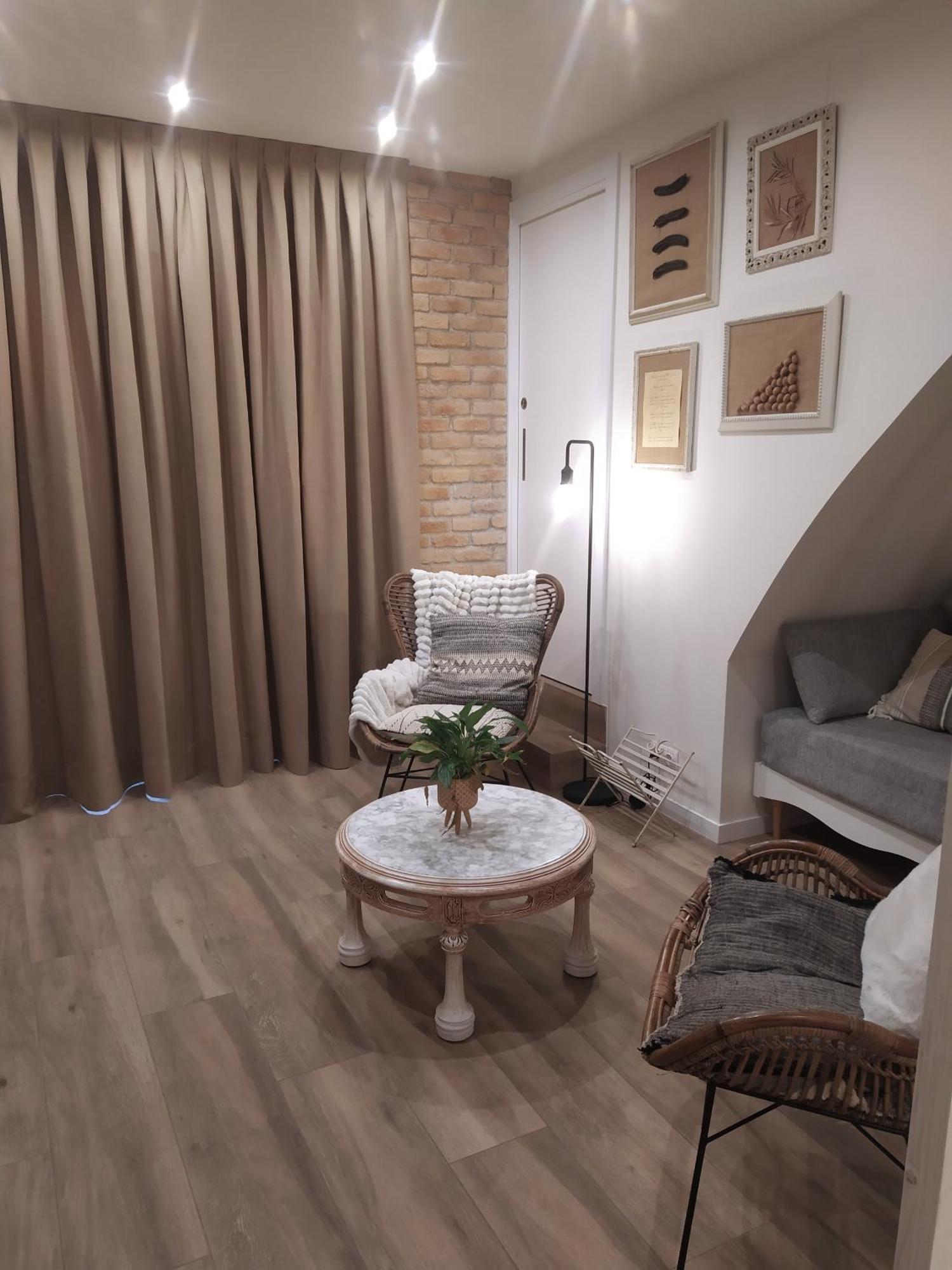 Arrels Apartaments إليامبويا المظهر الخارجي الصورة